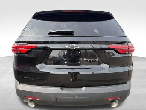 Used 2023 Chevrolet Traverse LT w/ Midnight/Sport Edition image 4