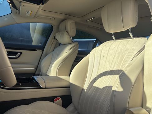 Used 2022 Mercedes-Benz S 500 4MATIC image 4