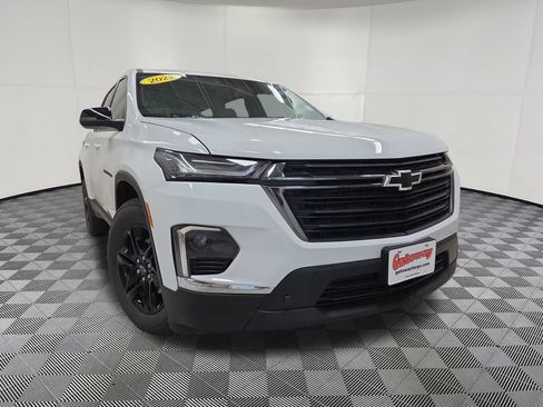 Used 2022 Chevrolet Traverse LS w/ Midnight/Sport Edition AWD/4WD image 2