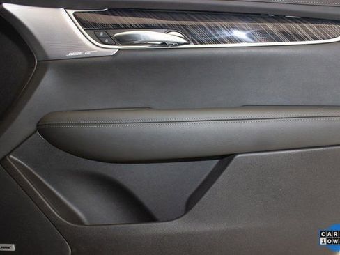 Used 2024 Cadillac XT6 Premium Luxury image 11