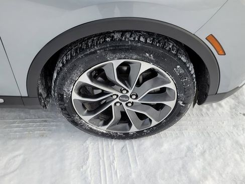 Used 2021 Lincoln Nautilus Reserve w/ Cargo Utility Package image 15