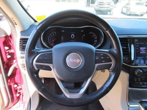 Used 2019 Jeep Grand Cherokee Limited image 18