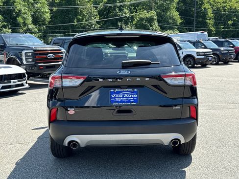 Certified 2022 Ford Escape SE w/ Cold Weather Package FWD image 5