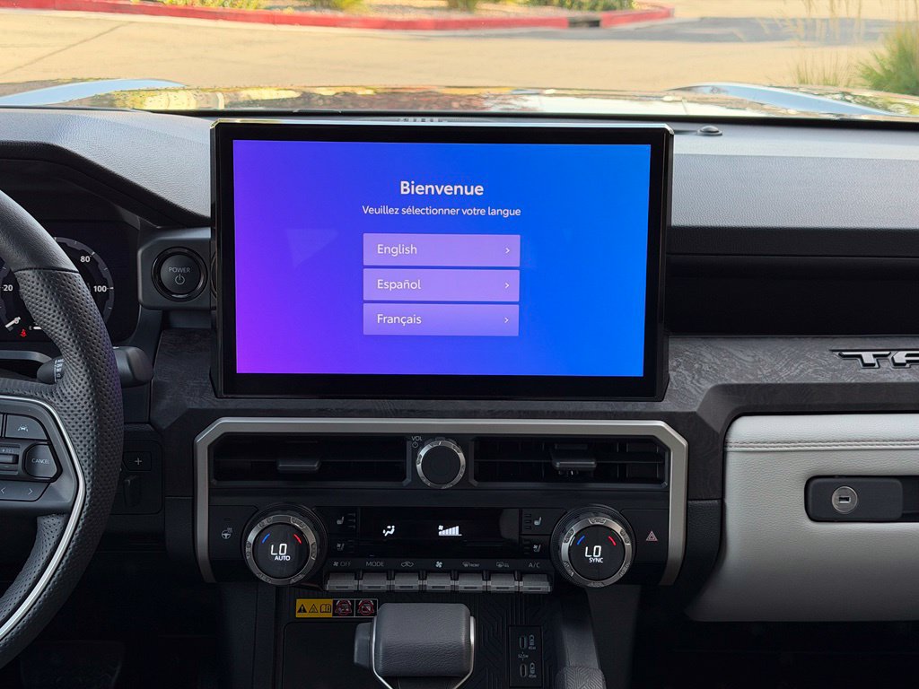 Used 2025 Toyota Tacoma Limited AWD/4WD image 16