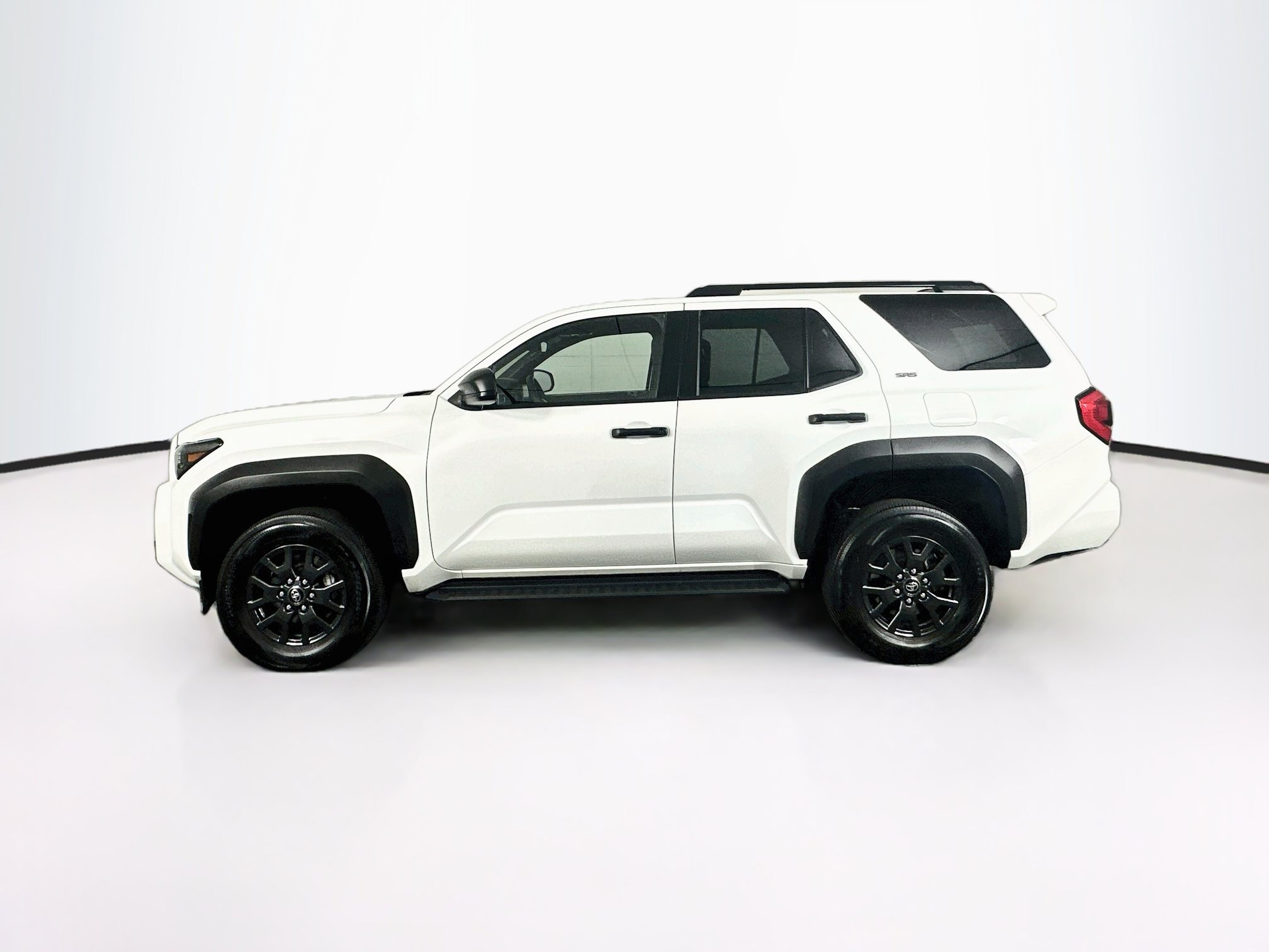 Used 2025 Toyota 4Runner SR5 AWD/4WD image 4
