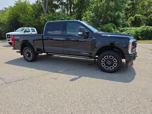 Used 2026 Ford F250 Platinum AWD/4WD image 8