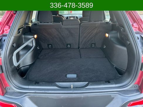 Used 2017 Jeep Cherokee Sport image 18