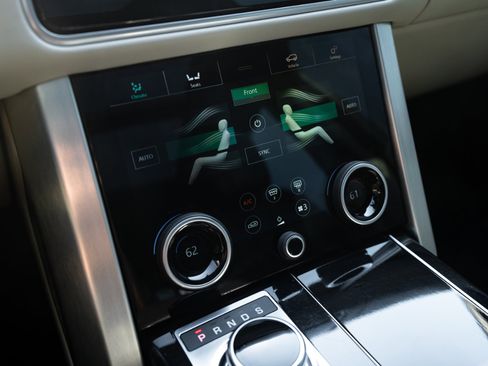 Used 2020 Land Rover Range Rover HSE image 49