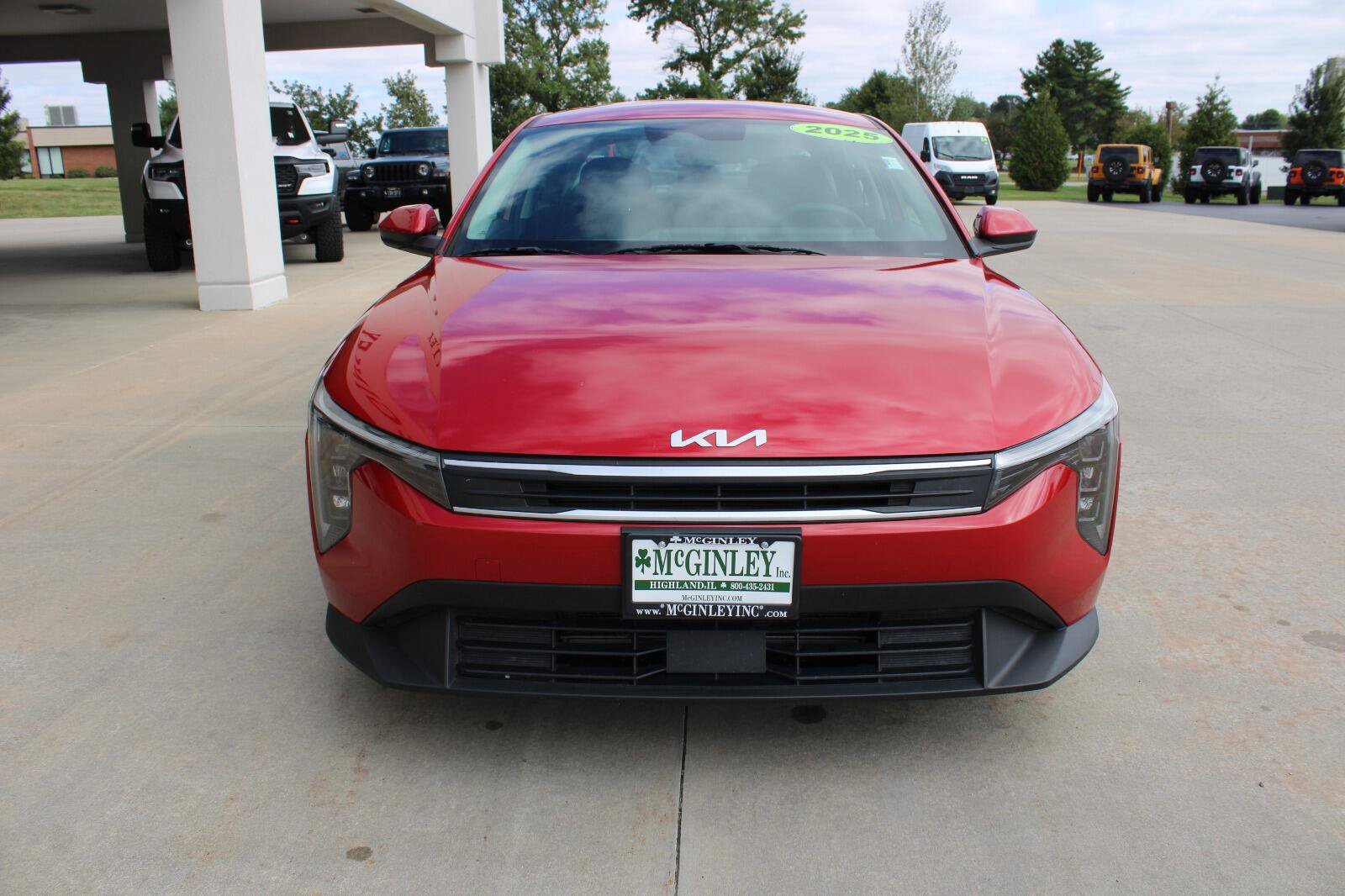 Used 2025 Kia K4 FWD image 3