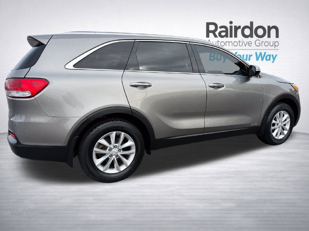 Used 2018 Kia Sorento AWD image 7