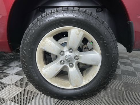 Used 2014 RAM 1500 Classic SLT image 24