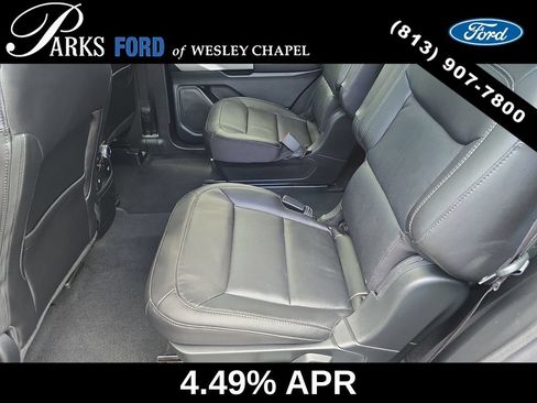 Used 2023 Ford Explorer Limited w/ Limited Technology Package RWD image 16