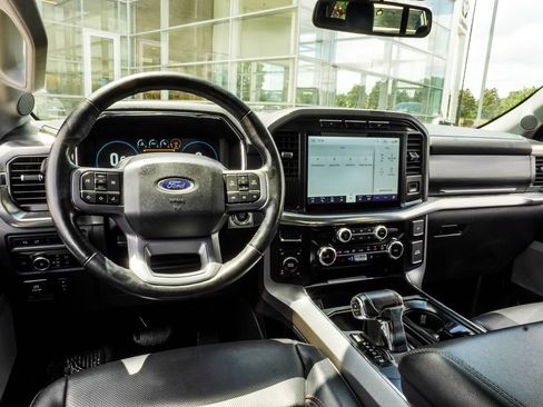 Used 2023 Ford F150 4x4 SuperCrew image 17