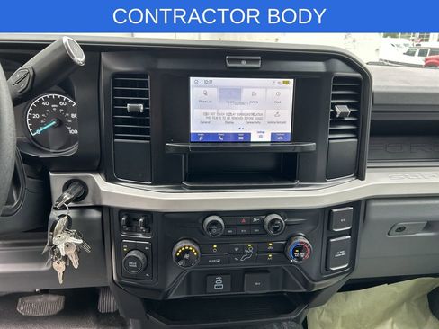 New 2025 Ford F550 4x4 Crew Cab image 21