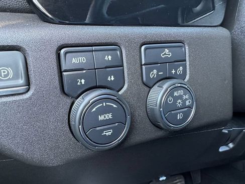 Used 2024 Chevrolet Silverado 1500 RST w/ Z71 Off-Road Package AWD/4WD image 25