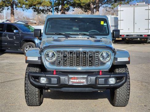 Used 2024 Jeep Wrangler Rubicon image 5