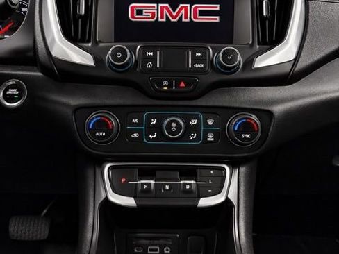 Used 2022 GMC Terrain SLT w/ Infotainment Package II AWD/4WD image 24
