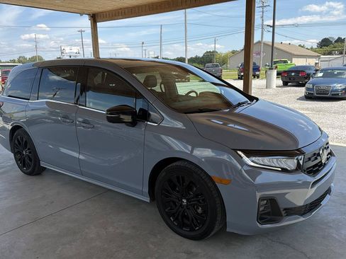 Used 2025 Honda Odyssey Sport-L image 7