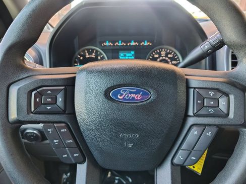 Used 2015 Ford F150 XLT AWD/4WD image 11