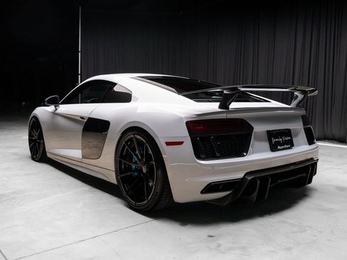 Used 2017 Audi R8 V10 plus image 45