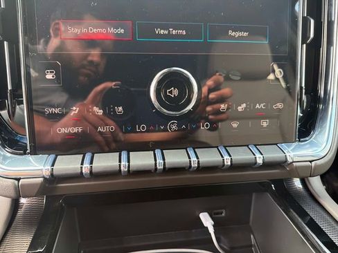 New 2026 GMC Yukon Elevation image 24