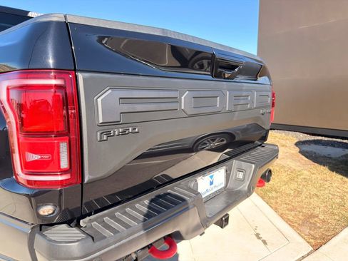 Used 2019 Ford F150 Raptor w/ Equipment Group 802A Luxury image 36