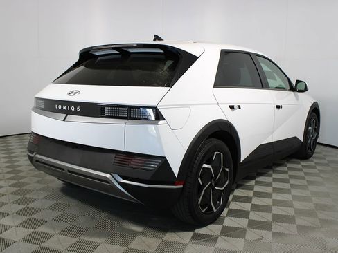 Used 2024 Hyundai Ioniq 5 SEL image 35