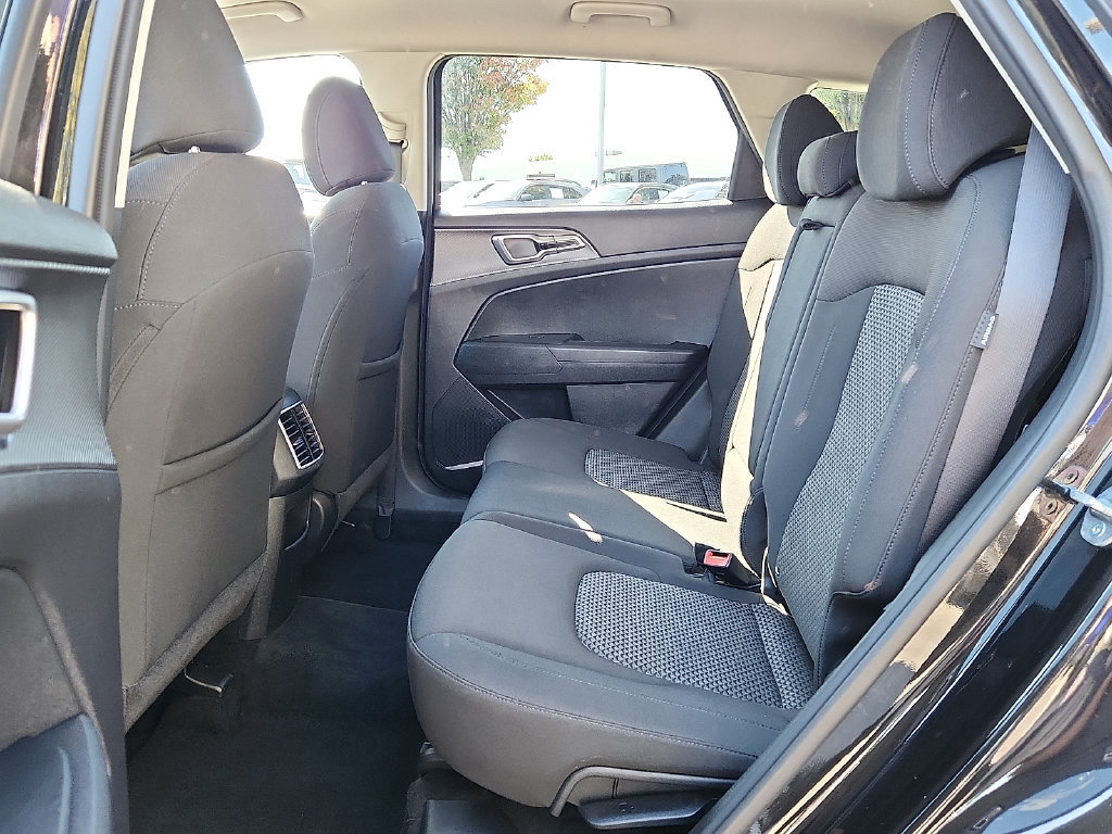 Used 2024 Kia Sportage LX FWD image 10
