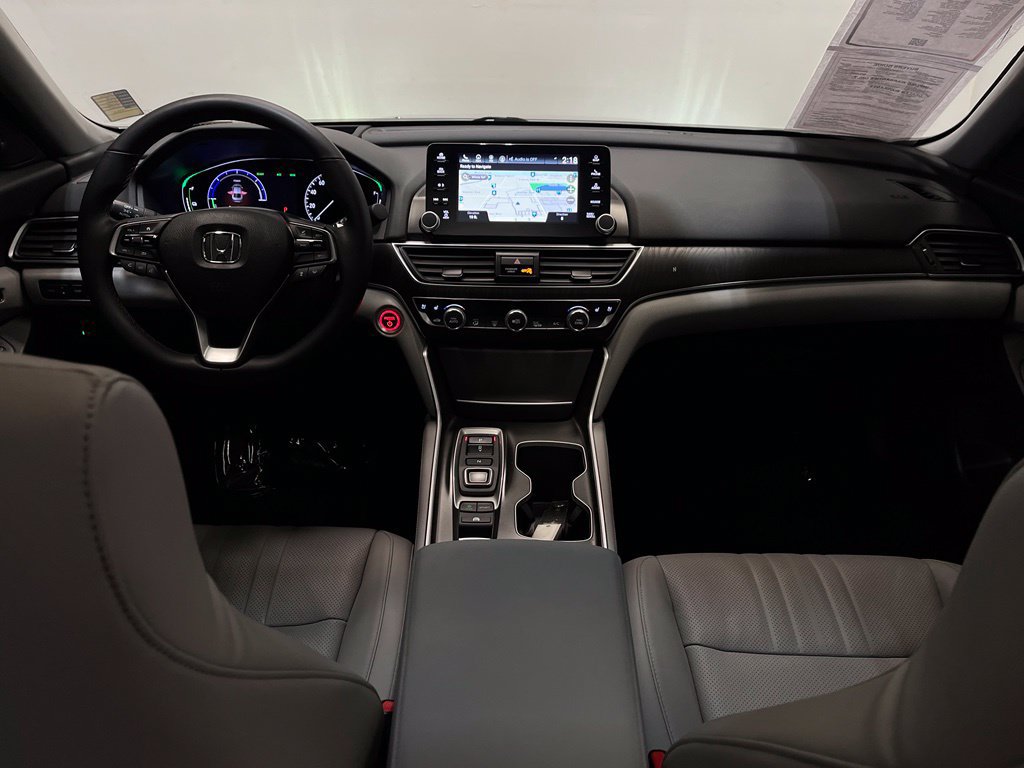 Used 2018 Honda Accord Touring image 20