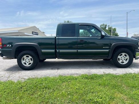 Used 2001 Chevrolet Silverado 1500 LS w/ Off-Road Chassis Pkg AWD/4WD image 8