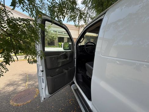 Used 2024 Chevrolet Express 2500 w/ Driver Convenience Package RWD image 11