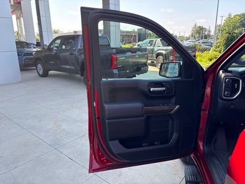 Used 2021 Chevrolet Silverado 1500 LT w/ Convenience Package II AWD/4WD image 21