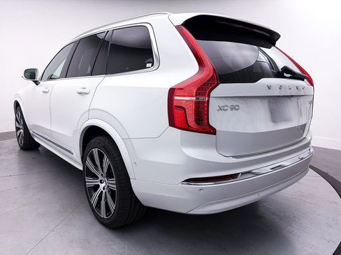 Used 2024 Volvo XC90 B6 Plus w/ Protection Package Premier image 14