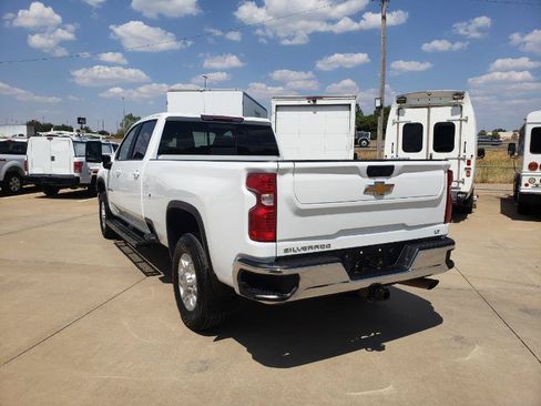 Used 2022 Chevrolet Silverado 2500 LT w/ Convenience Package AWD/4WD image 9