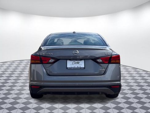 Used 2024 Nissan Altima 2.5 SV AWD/4WD image 6