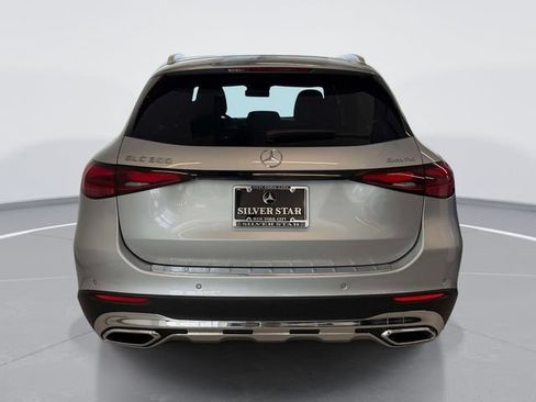 Used 2024 Mercedes-Benz GLC 300 4MATIC image 5