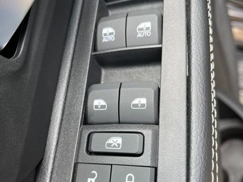 New 2026 RAM 3500 Big Horn AWD/4WD image 5