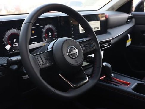 New 2025 Nissan Kicks SR image 14