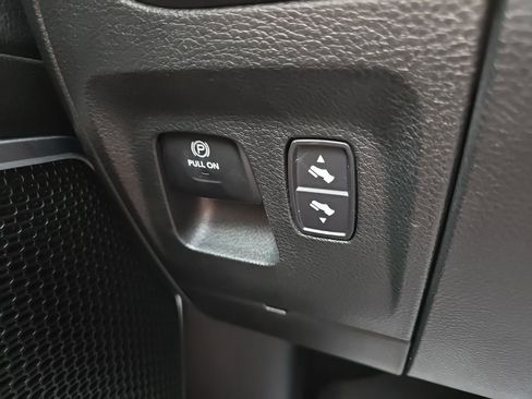 Used 2023 RAM 1500 Laramie AWD/4WD image 52