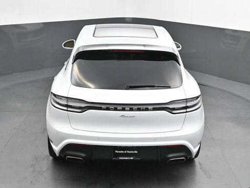 New 2026 Porsche Macan AWD/4WD image 30