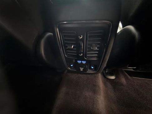 Used 2017 Jeep Grand Cherokee Limited AWD/4WD image 33