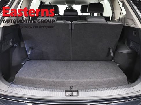 Used 2024 Volkswagen Tiguan SE FWD image 9