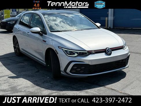 Used 2022 Volkswagen GTI SE FWD image 3