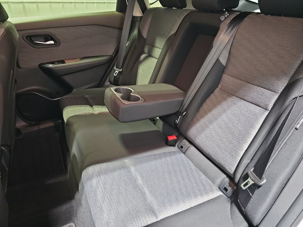 Certified 2023 Nissan Rogue SV AWD/4WD image 13