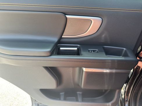 Used 2025 Ford Expedition Tremor AWD/4WD image 18