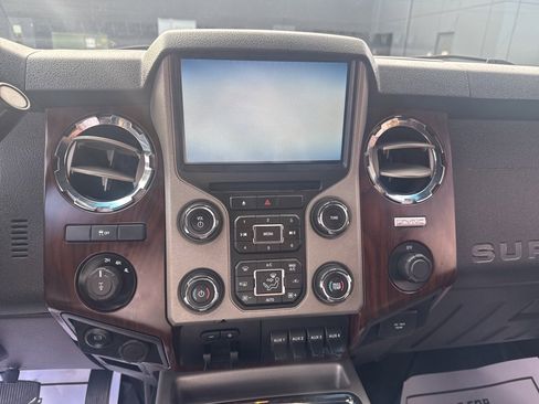 Used 2016 Ford F250 Lariat w/ Lariat Ultimate Package image 9