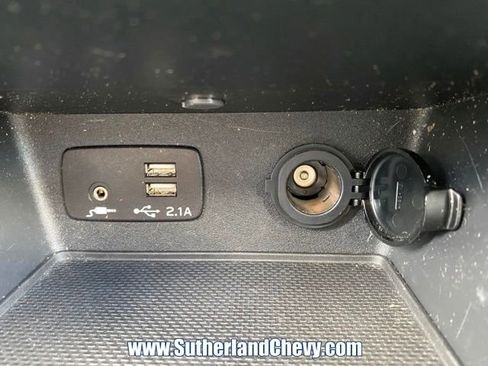 Used 2023 Subaru Forester Premium AWD/4WD image 30