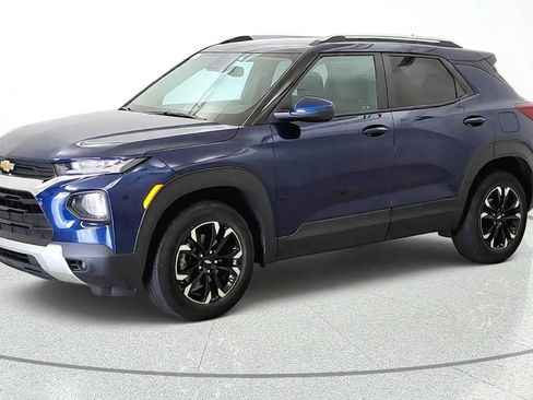 Used 2022 Chevrolet TrailBlazer LT w/ Convenience Package AWD/4WD image 4
