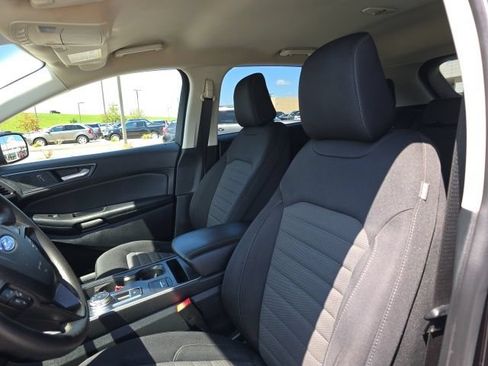 Certified 2022 Ford Edge SE w/ Black Appearance Package AWD/4WD image 13