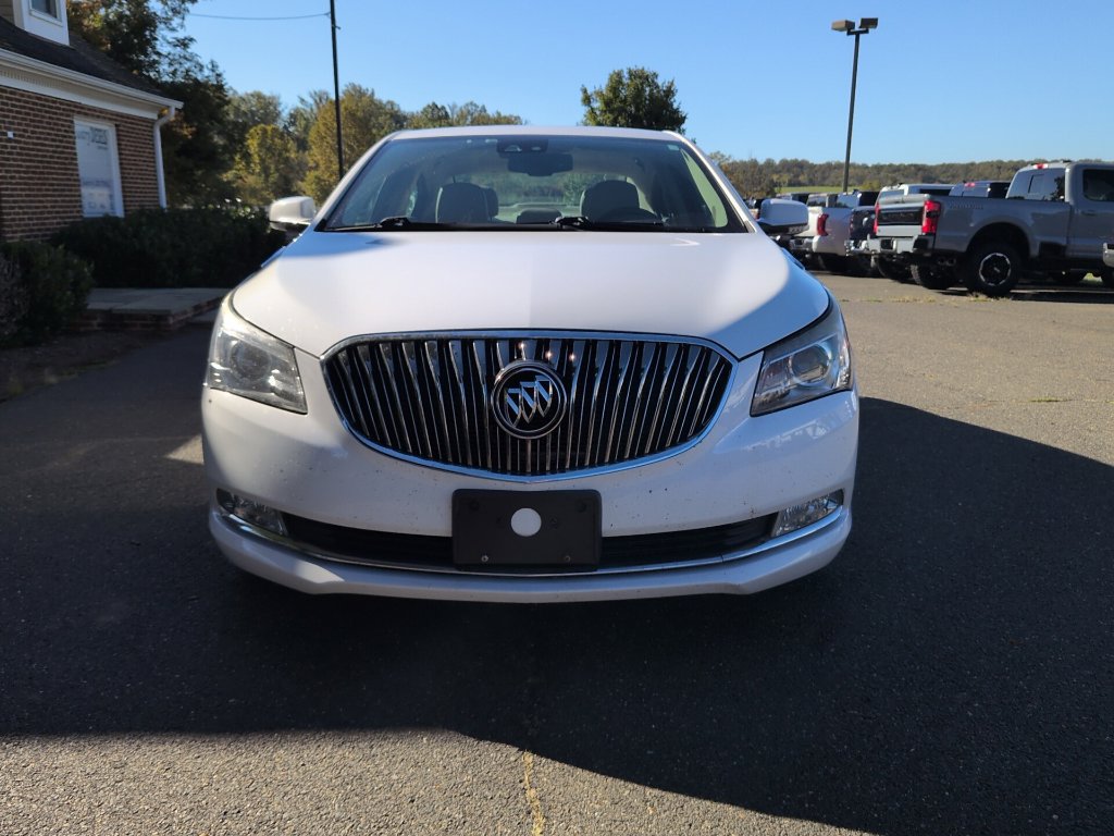 Used 2016 Buick LaCrosse Leather w/ Experience Buick Package FWD image 2